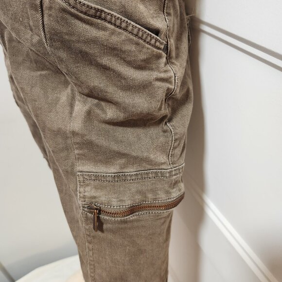 AJ Armani Jeans Slim Fit Cargo Denim – Size 31 x 37 – Brown Vintage Wash - Picture 8 of 9